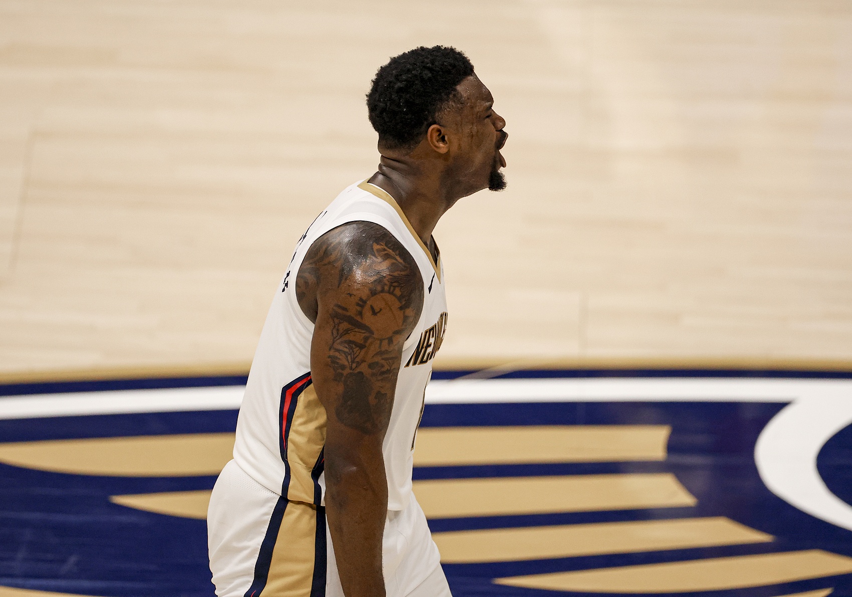 锡安再伤!鹈鹕宣布缺席至少6周 锡安再伤!鹈鹕宣布缺席至少6周