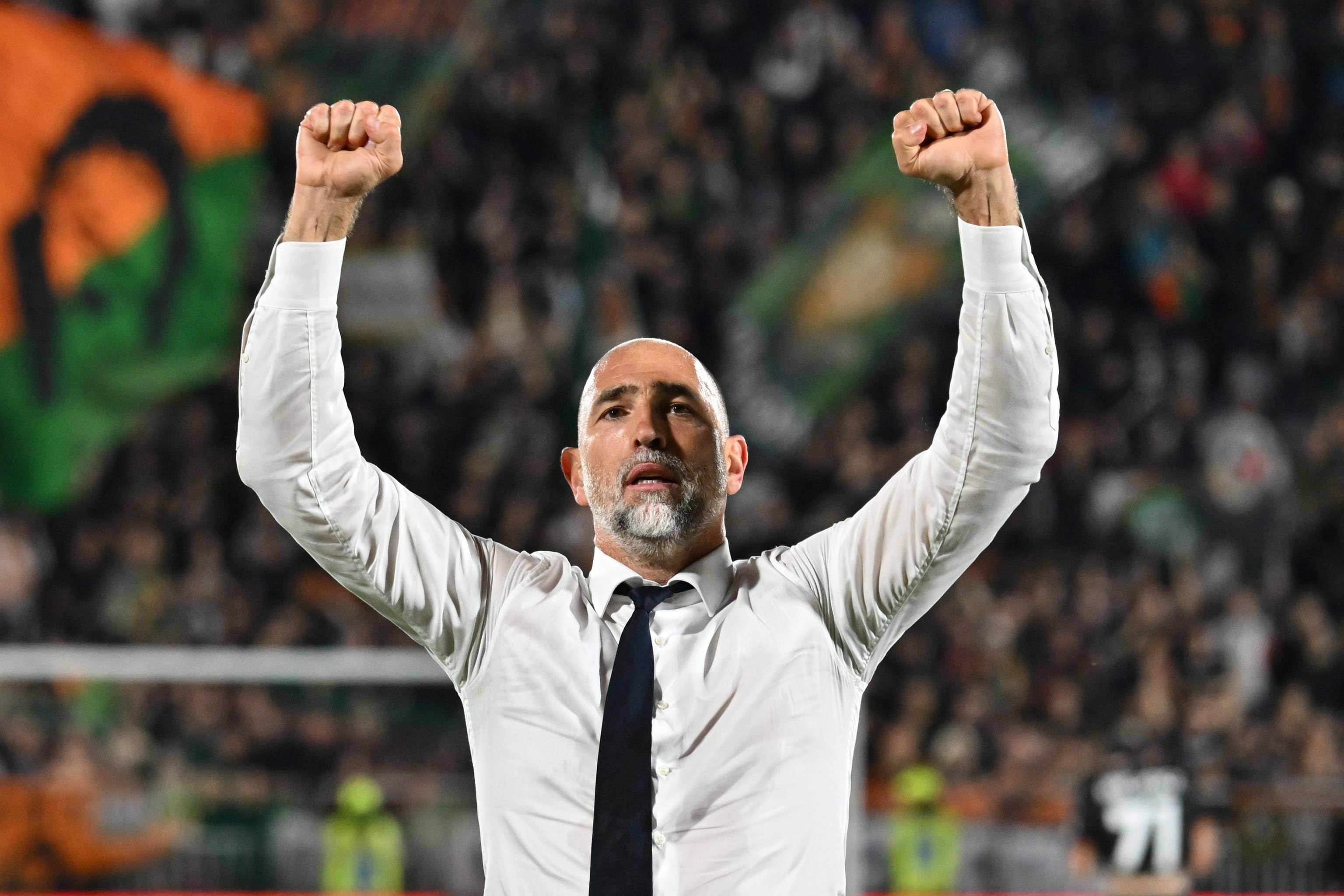 包含斯图加特重生:从降级区到欧冠的逆袭的词条 包含斯图加特重生:从降级区到欧冠的逆袭的词条