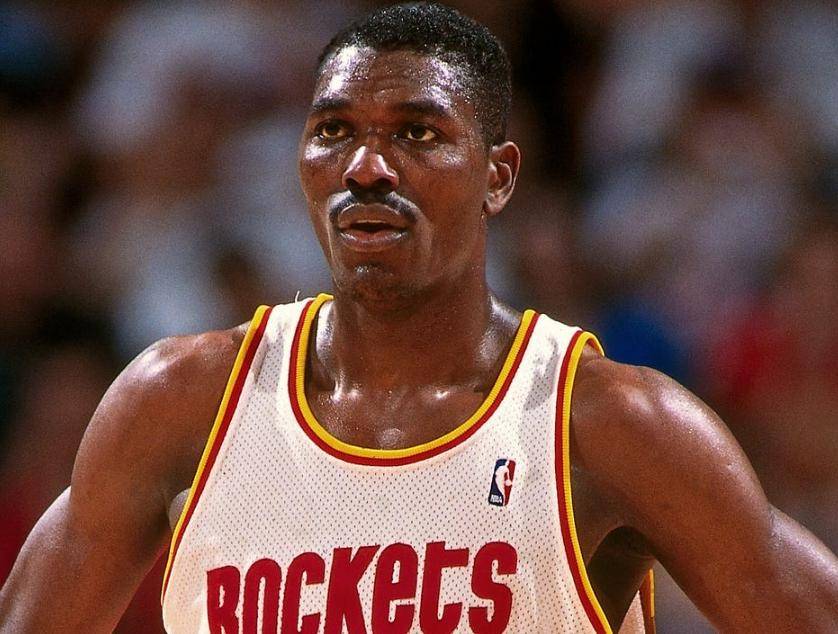 九游体育app-盖帽榜新领军者出现